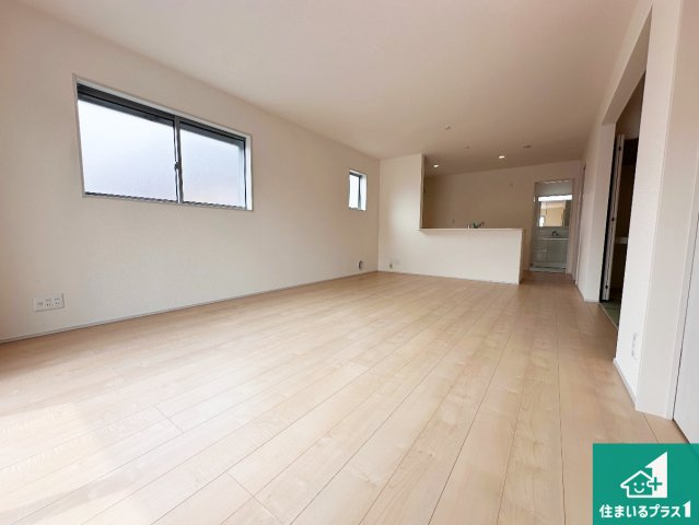 姫路市田寺　第5期　新築一戸建ての前面道路含む現地写真|周辺は落ち着いた街並みの住宅地！子育てがしやすい住環境です！まだ未完成ですが、現地でしかわからない事もございます。是非一度ご覧ください。