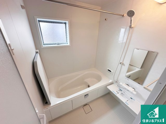 姫路市田寺　第5期　新築一戸建ての前面道路含む現地写真|周辺は落ち着いた街並みの住宅地！子育てがしやすい住環境です！まだ未完成ですが、現地でしかわからない事もございます。是非一度ご覧ください。