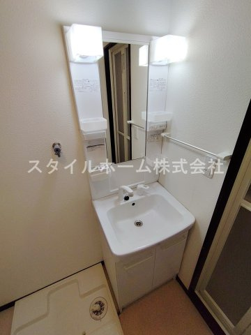 ハイステージ12Aの洗面所|同建物内別部屋の写真です。