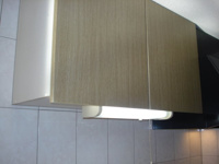 キッチン吊戸棚