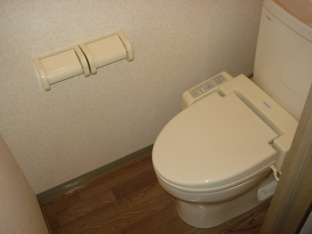 シャワー付トイレ