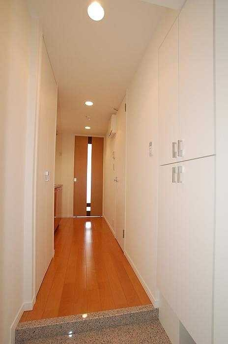 ステージファースト両国南　アジールコートの玄関