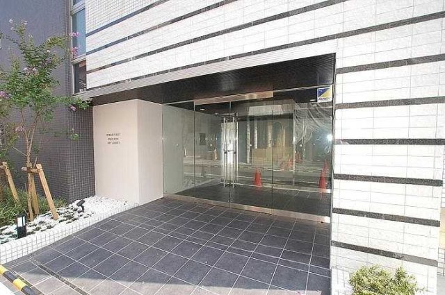 ステージファースト両国南　アジールコートのエントランス