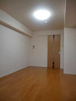 ステージファースト両国南　アジールコートの洋室