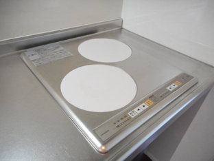 コンパクトなキッチンで掃除もラクラク