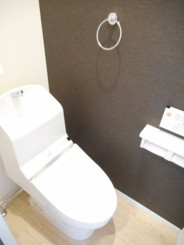 清潔感のあるトイレです