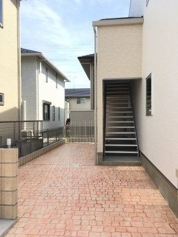 清潔なエントランスです