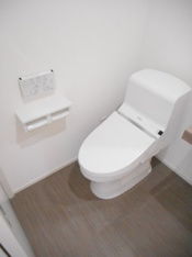 シンプルで使いやすいトイレです