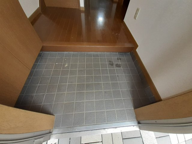 シンプルで使いやすい玄関です