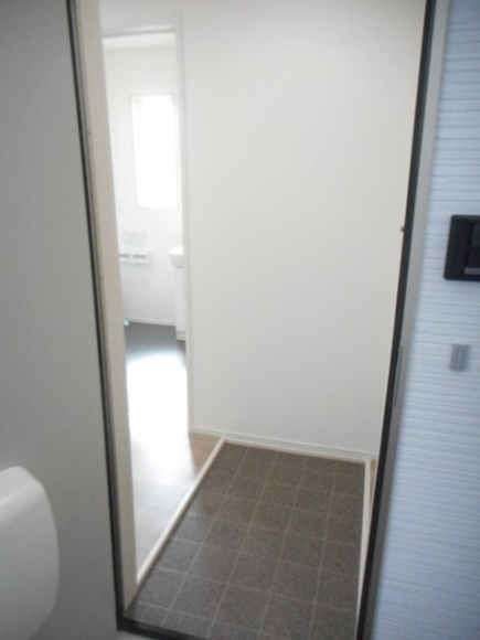 毎日通る玄関はこちらです