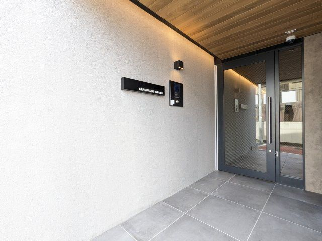 グランパセオ目黒大塚山のエントランス