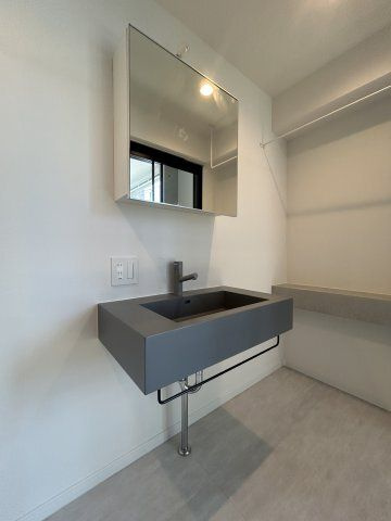 グランパセオ目黒大塚山の独立洗面台