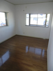 使い勝手のいい洋室です