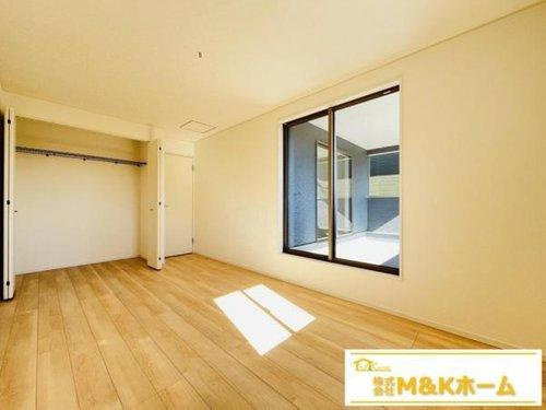 常滑市神明町1丁目　全3棟　2号棟の洋室|洋室7.7帖　主寝室におすすめ♪