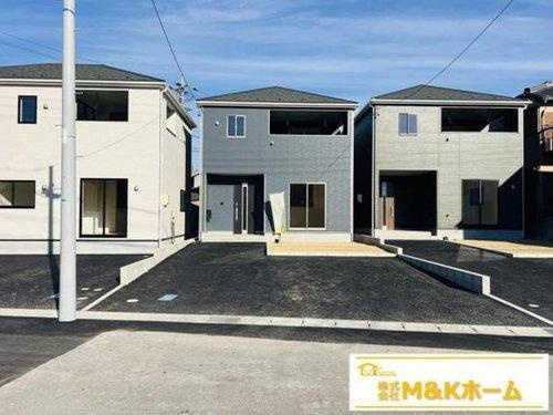 常滑市神明町1丁目　全3棟　2号棟の前面道路含む現地写真|耐震等級3取得☆