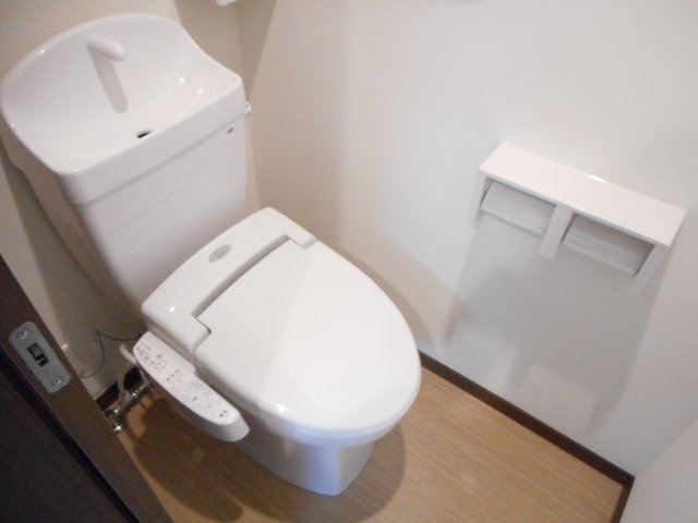 清潔感のあるトイレです