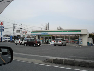 ファミリーマート（コンビニ）まで800ｍ