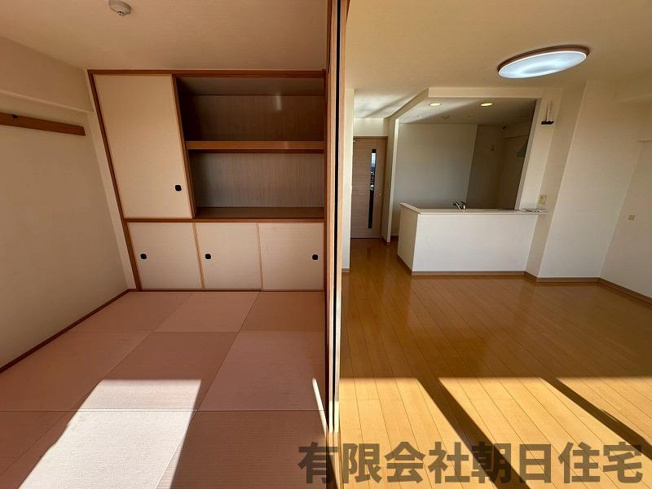 【和室】 | サーパス島大前 | 和室はリビングに隣接しています