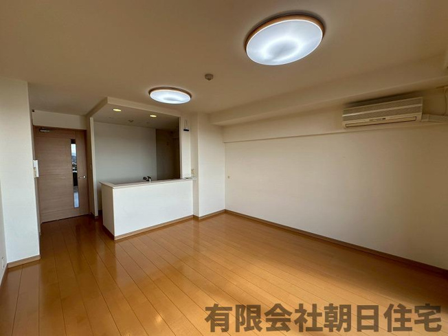 【居間・リビング】 | サーパス島大前 | 広々としたリビングです