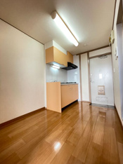 ※画像は同物件別号室となります。