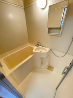 ※画像は同物件別号室となります。