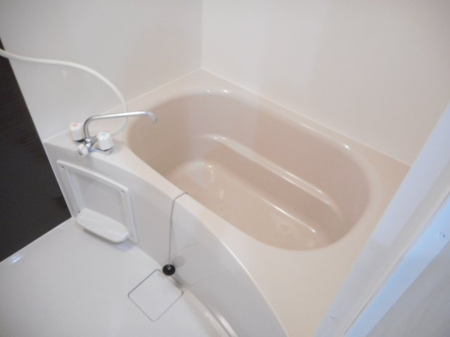 ゆったり過ごせるお風呂です