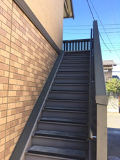 落ち着いた時間を過ごせるバルコニーです