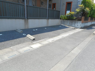 駐車場があるので、車を買う予定の方も安心です