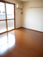 こちらの居間で趣味の時間をお楽しみください