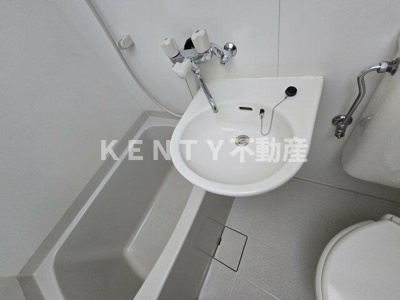 【洗面所】 | 山本ビル | 広い洗面スペース