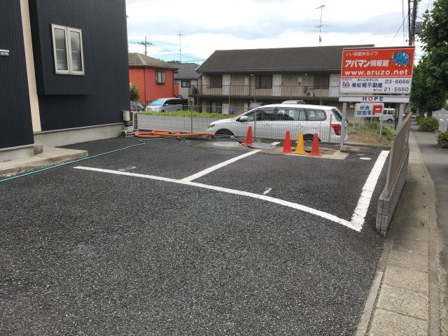 駐車場に車を止められます