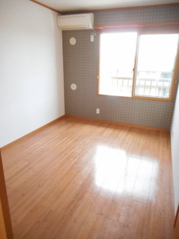 スタンダードな洋室です