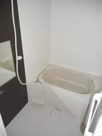 落ち着いた空間のお風呂です