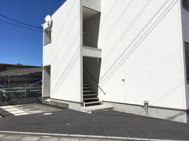 落ち着いたエントランスです