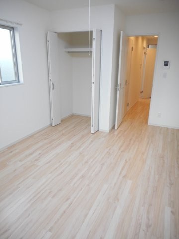 内装は落ち着いています