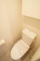 コンパクトで使いやすいトイレです