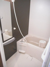 コンパクトで使いやすいお風呂です