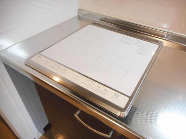 コンパクトなキッチンで掃除もラクラク