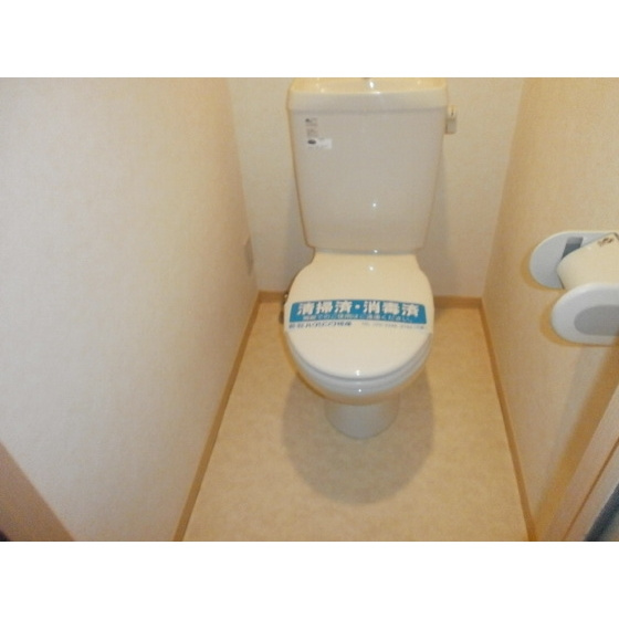 シンプルで使いやすいトイレです