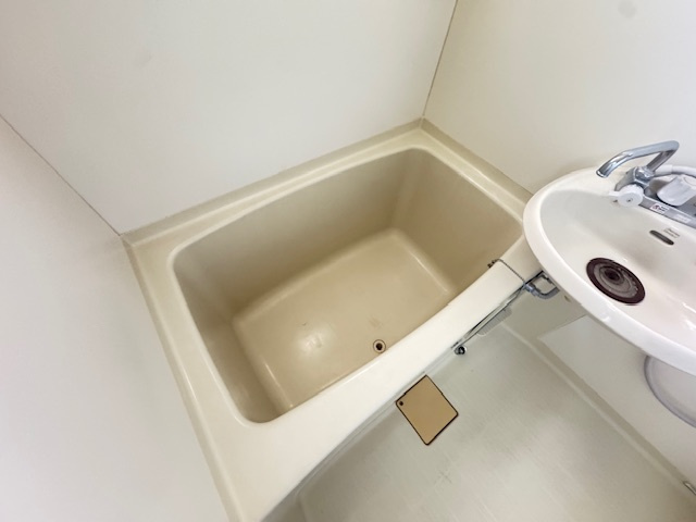 コーポラスしずⅡの浴室|同物件別部屋イメージ写真