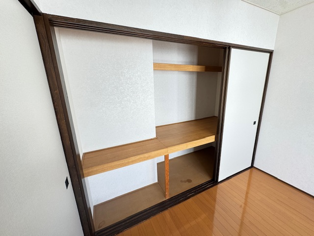 コーポラスしずⅡの収納|同物件別部屋イメージ写真