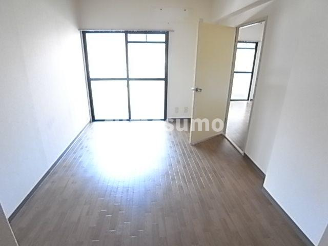 ハイツラセーヌの居間・リビング