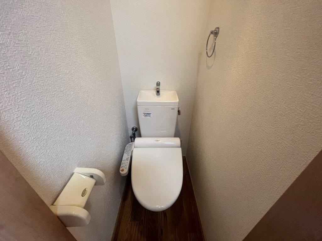 小金井市中町２丁目のアパートのトイレ|温水暖房便座♪