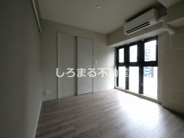 ルフォンプログレ新町の洋室