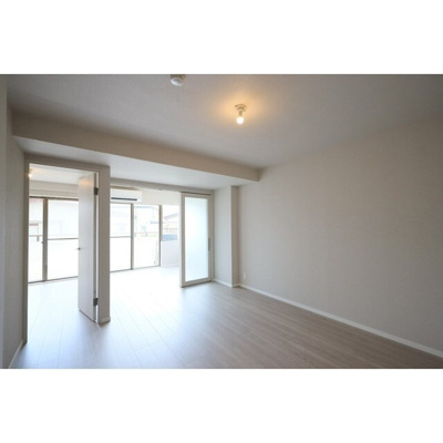 【居間・リビング】 | ミリアレジデンス中野弥生町 | 11.8帖のきれいなLDK。