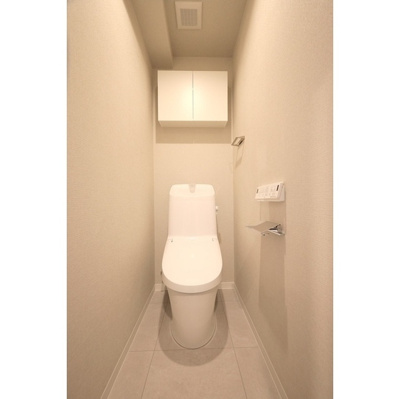 【トイレ】 | ミリアレジデンス中野弥生町 | 温水洗浄便座。