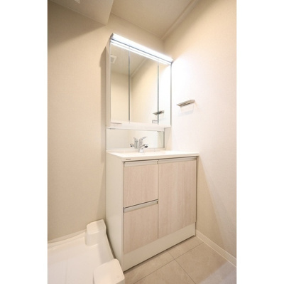 【独立洗面台】 | ミリアレジデンス中野弥生町 | 嬉しい独立洗面台付き。