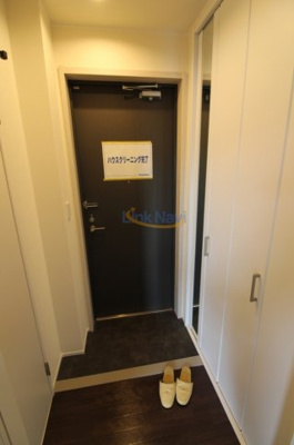 【玄関】 | ラシーネ・梅田WEST