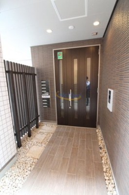 【エントランス】 | ラシーネ・梅田WEST