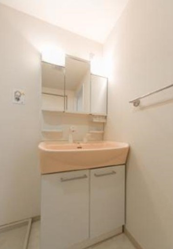 エスフォート亀戸の独立洗面台